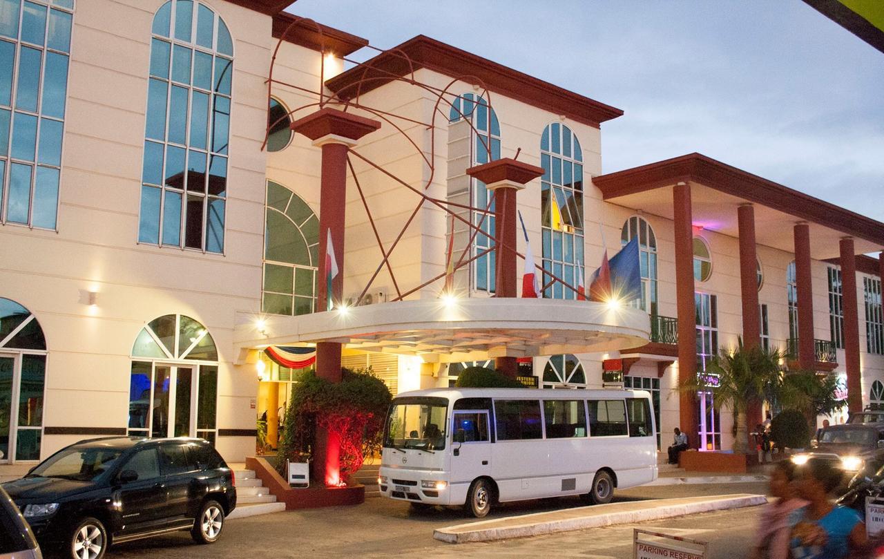 Le Grand Hôtel Diego Antsiranana Exterior foto
